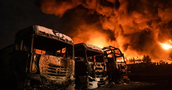 Toxic Rain Hits Tehran After Airstrikes on Oil Sites